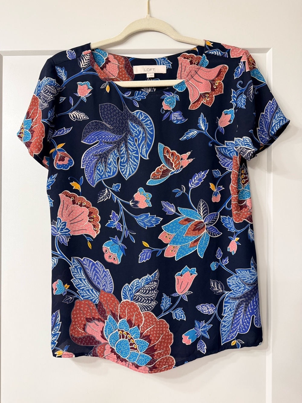 LOFT Navy Floral Short Sleeve Top with Coral & Blue Blooms